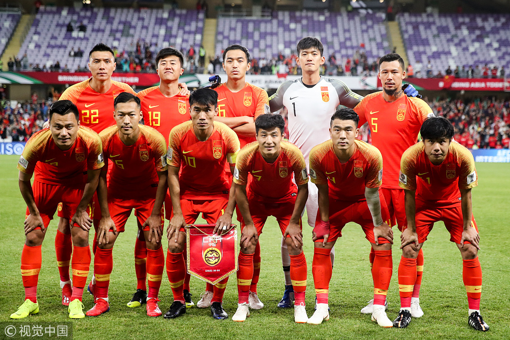 Light拿出VN表现低迷，水晶哥直接嘲讽，玩得没有uzi一半好