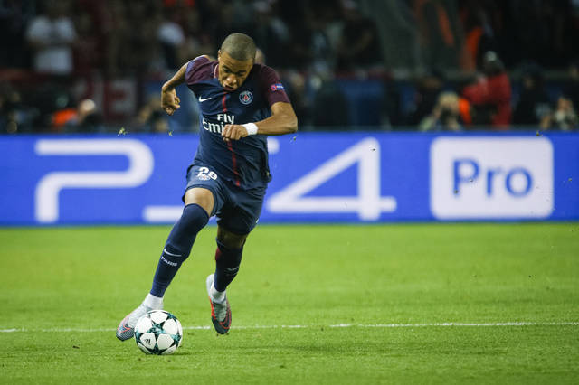 《群星纪元》《吞噬星空》联动曝光，创新玩法+ IP 联动双线发力